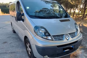 fuegone renault trafic 9 posti