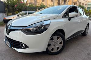 Renault Clio 1.2 75CV GPL 5P COSTUME NATIONAL
