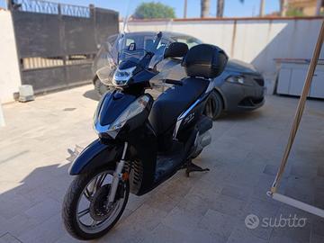 Scooter SH 300 HONDA