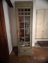 Vetrina in legno