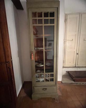 Vetrina in legno