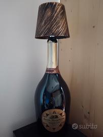 lampada con bottiglia 