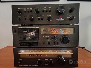 AKAI  – HIFI “SOLID STATE” vecchia scuola. 