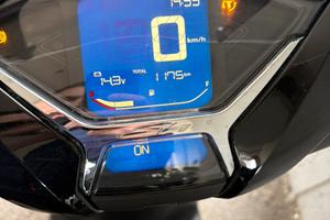 Sh 150 pari al nuovo