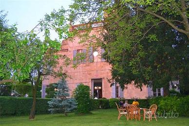 Quattro Castella Villa storica ind.te con parco