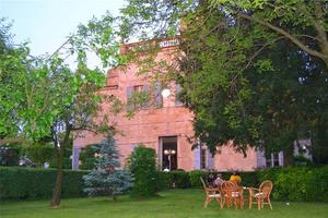 Quattro Castella Villa storica ind.te con parco