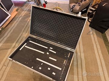 Case pedaliera 84x52x15