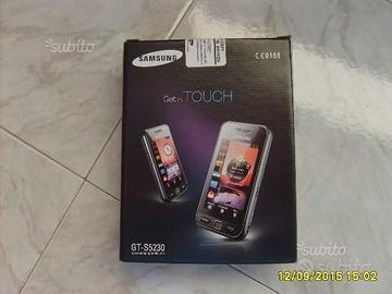 Samsung GT-S5230 e SonyEricsson K608i rotti