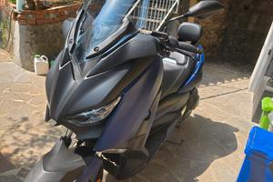 Yamaha X MAX 400