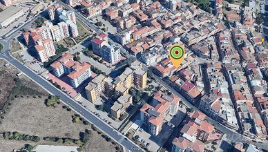 Comodo Garage in Zona via della Costituzione