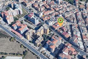 Comodo Garage in Zona via della Costituzione