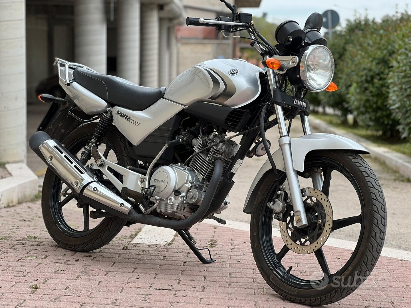 Yamaha YBR 125 Moto e Scooter In vendita a Foggia