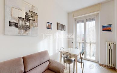 BILOCALE CON VISTA AL 5° PIANO