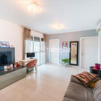 MODERNO TRILOCALE DI 95 MQ CON TERRAZZO