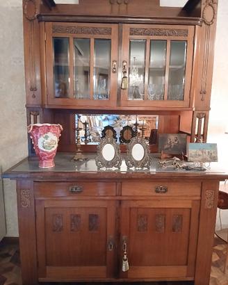 Credenza