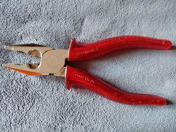 Pinza Pastorino Electrisol 12000V