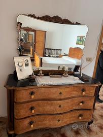 Armadio con specchiera