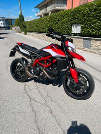 Hypermotard 950