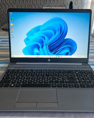 HP 250 G8. STUPENDO i7 CON 24 GIGA RAM E OFFICE!!!