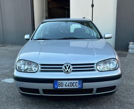 Volkswagen Golf 1.6 cat 3 porte Highline