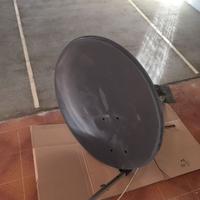 ANTENNA PARABOLICA SATELLITARE