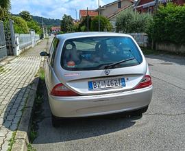 Lancia y - 2001