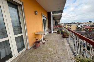 4 LOCALI A MARANO DI NAPOLI