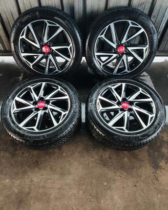 GOMME E CERCHI ORIGINALI TOYOTA YARIS