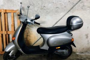 VESPA 50 ET 2