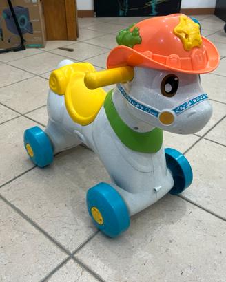 Cavallo a dondolo con musica