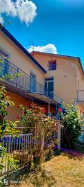 Casa con frutteto