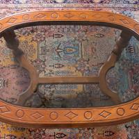 Tavolino in legno con vetro