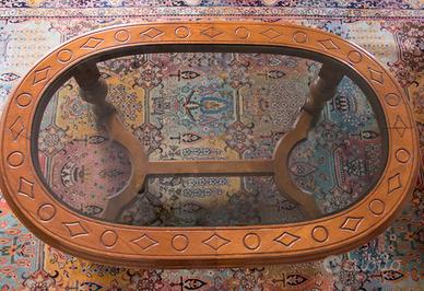 Tavolino in legno con vetro