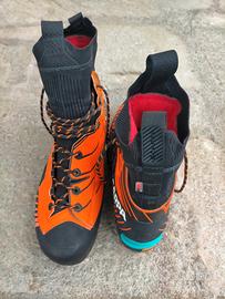 Scarpone da alpinismo ramponabile