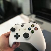 Xbox One S 500 GB Console con 2 Giochi- Come Nuova