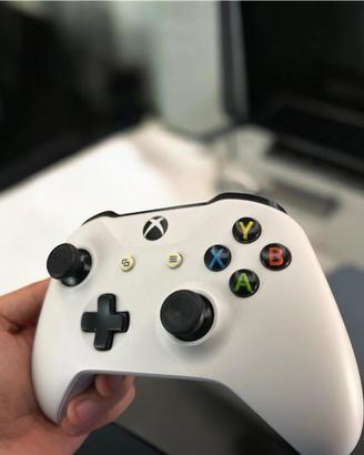Xbox One S 500 GB Console con 2 Giochi- Come Nuova
