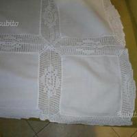 Tovaglia/centrotavola fatto a mano