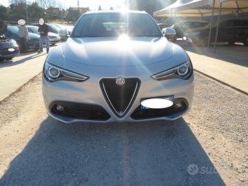 Alfa Romeo Stelvio 2.2 Turbodiesel 190 CV AT8 Q4 B