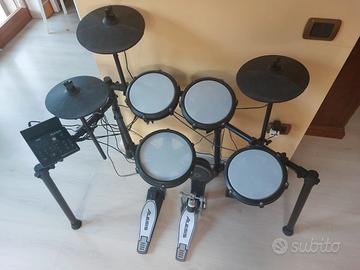 batteria elettronica Alesis con Autoparlante Alesi
