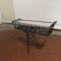 Porta vasi rettangolare in ferro battuto 