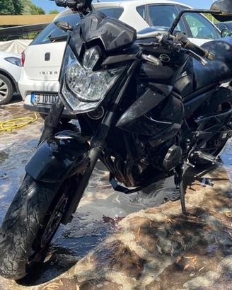 Yamaha xj6 600 cc 30.000 km Barracuda