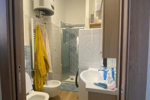 Camera x studentessa lavoratrice da maggio