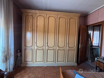 Armadio in vero legno