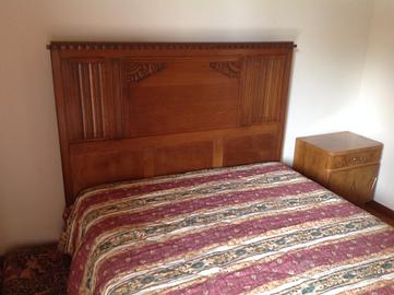 Credenza,Camera da letto, 4 sedie antiche