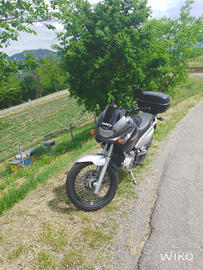 Suzuki 650 freewind anno 1998