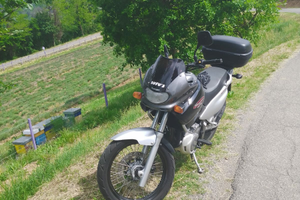 Suzuki 650 freewind anno 1998