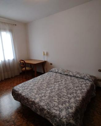 Stanza a Bassano del Grappa vicino a centro studi