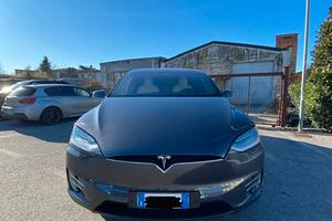 TESLA Model X - 2020