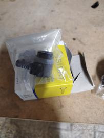 tappi coprimozzo, e sensore parcheggio 