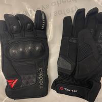 Guanti moto